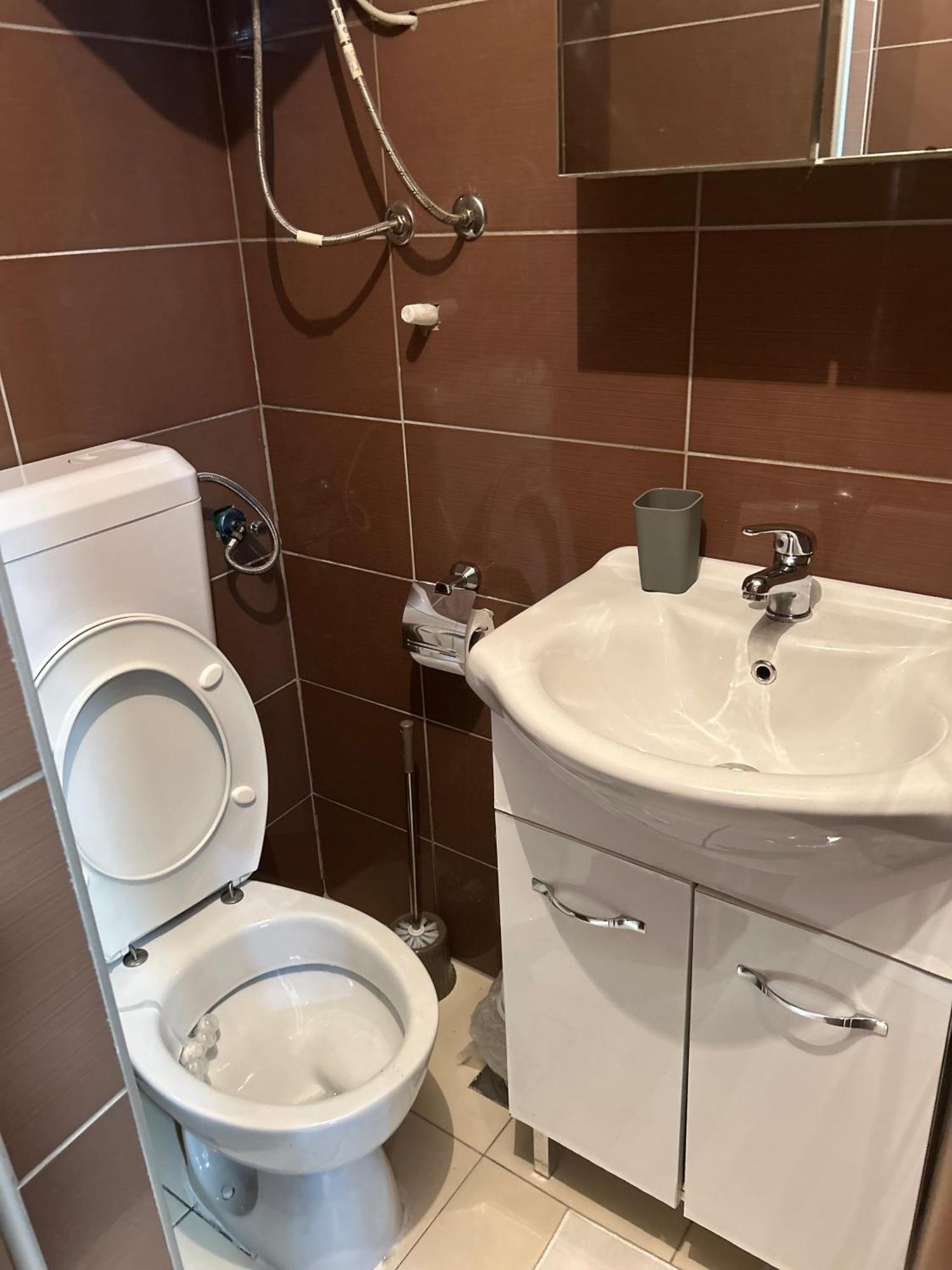 Zone 2 Apartment